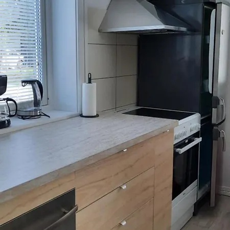 I Egen Bolig Naer Togstasjonen, 30 Min Til Oslo Og Gardermoen Flyplass بيت ضيافة