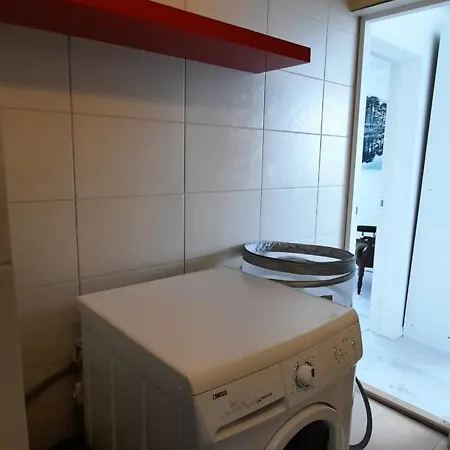 I Egen Bolig Naer Togstasjonen, 30 Min Til Oslo Og Gardermoen Flyplass Sorumsand