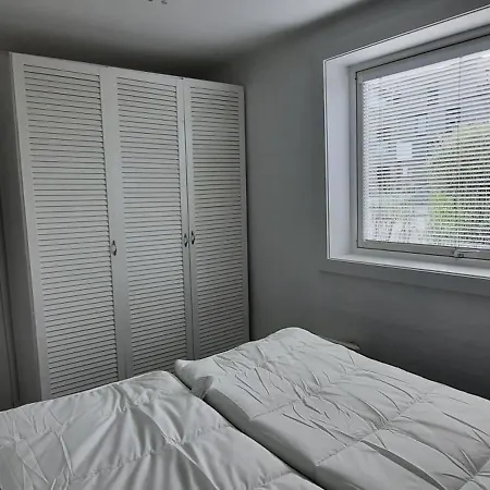 I Egen Bolig Naer Togstasjonen, 30 Min Til Oslo Og Gardermoen Flyplass Casa de hóspedes 3*