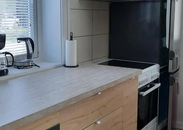 I Egen Bolig Naer Togstasjonen, 30 Min Til Oslo Og Gardermoen Flyplass Casa de hóspedes